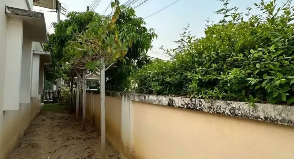 For rent 2 ベッドルーム house in San Sai, Chiang Mai