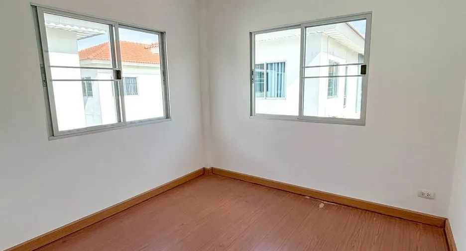 Продажа 3 спальни дом в Mueang Samut Sakhon, Самутсакхон