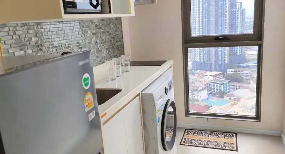 Wohnung zur Miete mit 1 Zimmer in Mueang Nonthaburi, Nonthaburi