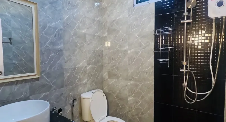 Haus zur Miete mit 3 Zimmer in Mueang Phuket, Phuket