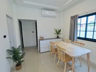 Haus zur Miete mit 2 Zimmer in Mueang Phuket, Phuket