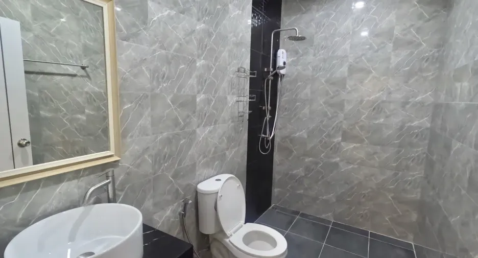 Haus zur Miete mit 2 Zimmer in Mueang Phuket, Phuket