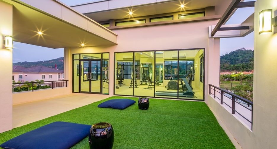 For sale 4 ベッドルーム villa in Kathu, Phuket