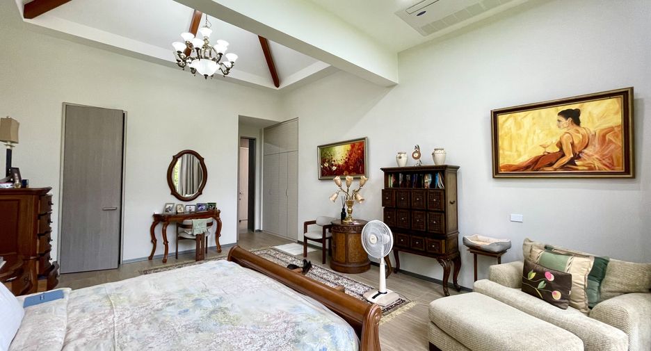 Villa en venta de 4 habitaciones en Thalang, Phuket