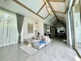 Villa en venta de 4 habitaciones en Thalang, Phuket