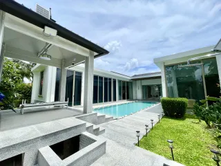 Villa en venta de 4 habitaciones en Thalang, Phuket