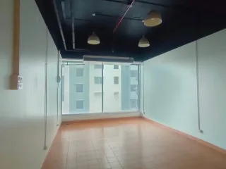 Oficina en alquiler en Watthana, Bangkok