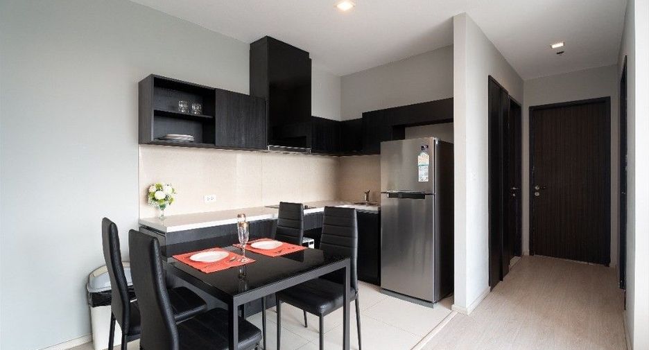 Condo en alquiler de 2 habitaciones en Khlong Toei, Bangkok