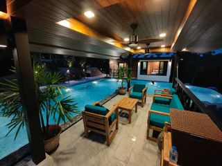 Villa en alquiler de 6 habitaciones en Kathu, Phuket