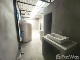 Casa adosada en venta de 4 habitaciones en Lat Phrao, Bangkok