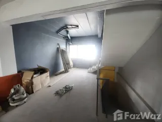 Casa adosada en venta de 4 habitaciones en Lat Phrao, Bangkok