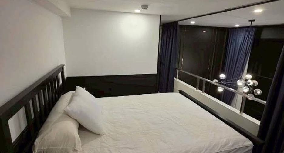 For sale 1 bed condo in Sathon, Bangkok