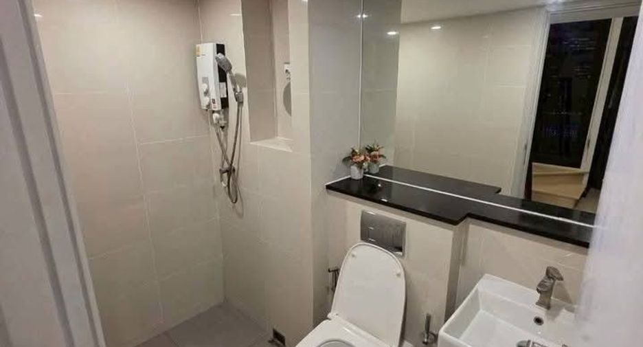 For sale 1 bed condo in Sathon, Bangkok