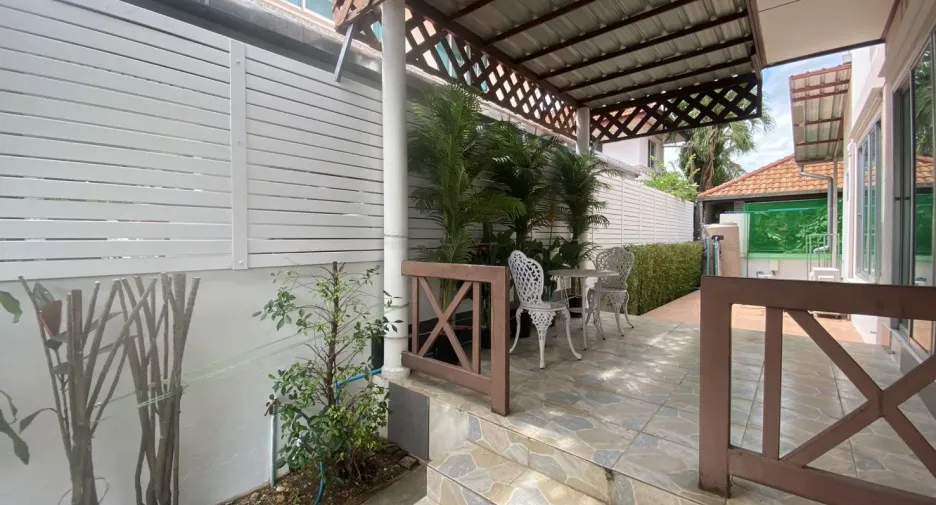 Casa en venta de 4 habitaciones en San Sai, Chiang Mai