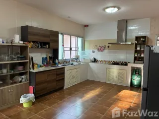 Casa en venta de 4 habitaciones en San Sai, Chiang Mai