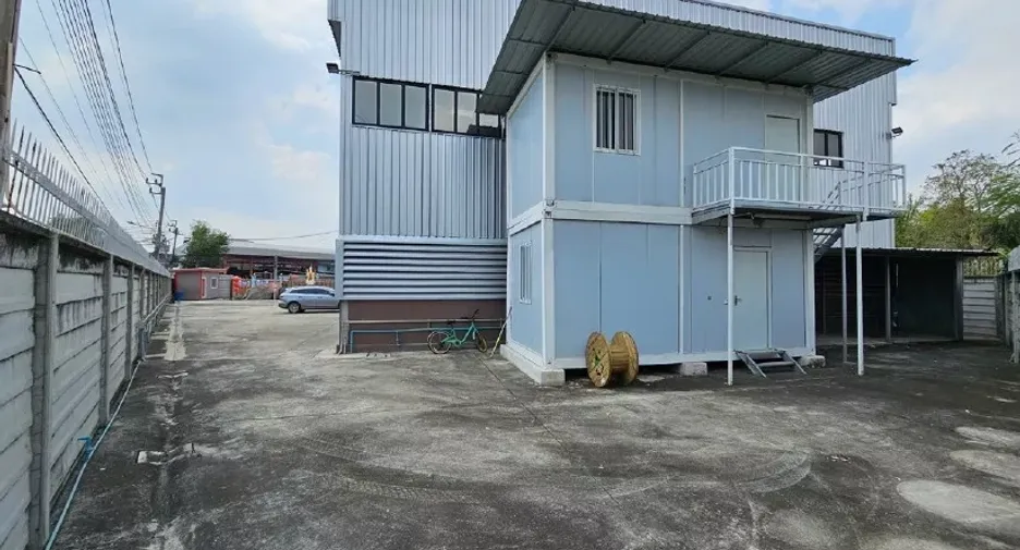 À louer et à vendre entrepôt à Lak Si, Bangkok