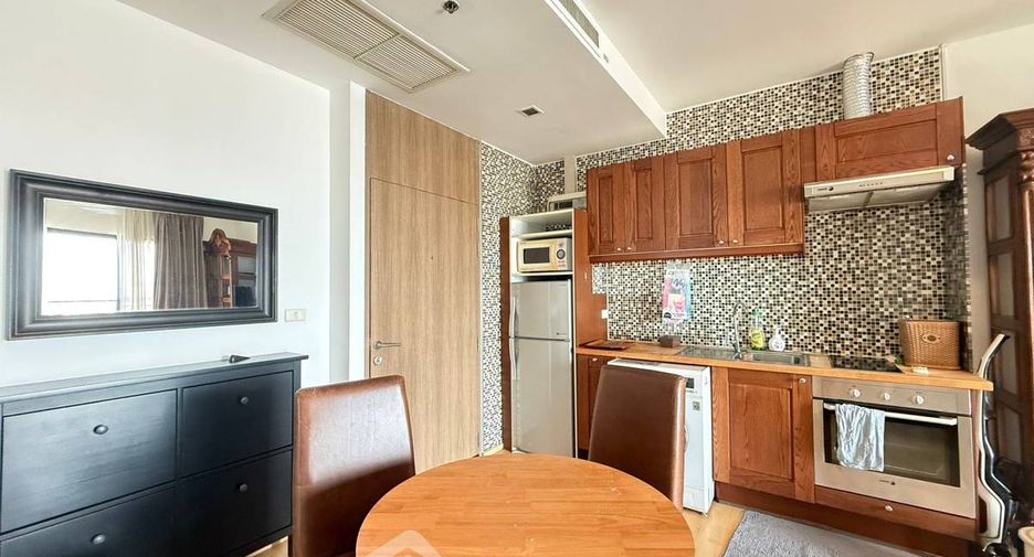 For rent and for sale 2 bedrooms condo in Khlong Toei, Bangkok