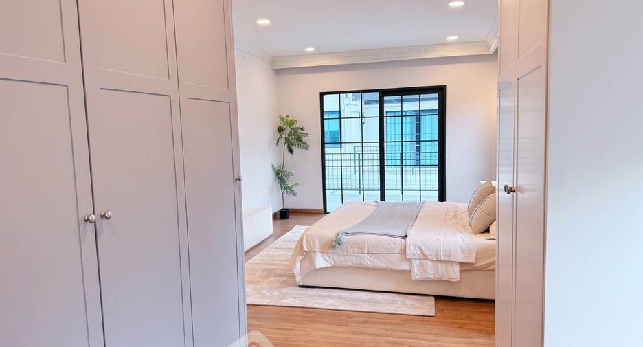 For rent 4 bedrooms house in Bang Phli, Samut Prakan