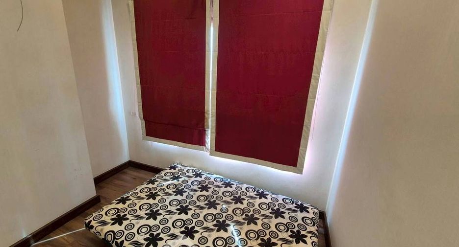 For rent 2 bedrooms condo in Sathon, Bangkok