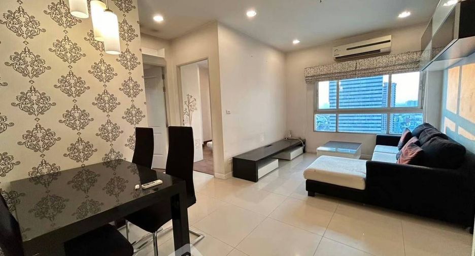 For rent 2 bedrooms condo in Sathon, Bangkok