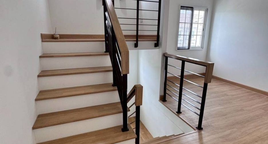 À louer et à vendre 4 chambres maison à Mueang Samut Prakan, Samut Prakan