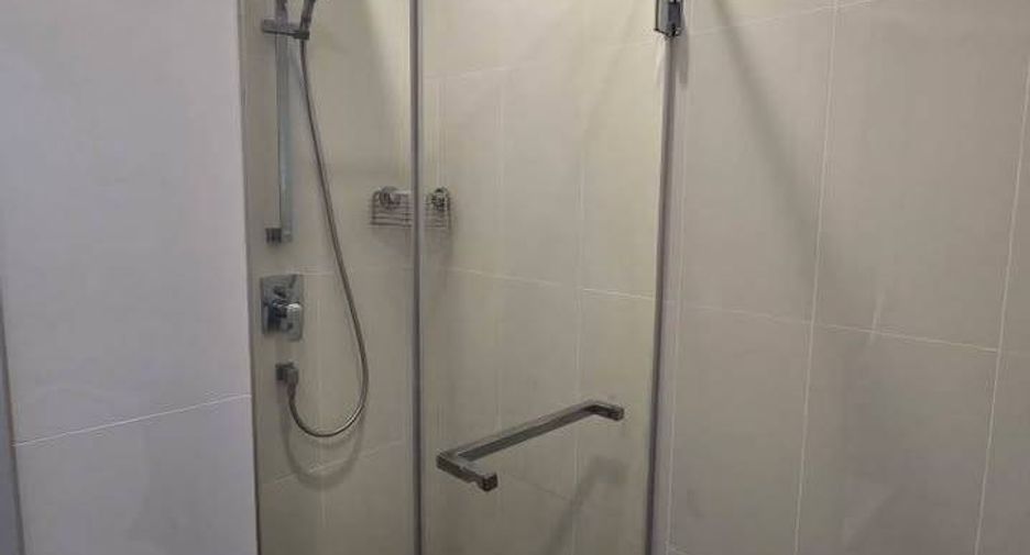 For sale 2 bedrooms condo in Khlong Toei, Bangkok
