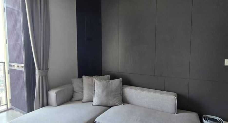 For sale 2 bedrooms condo in Khlong Toei, Bangkok