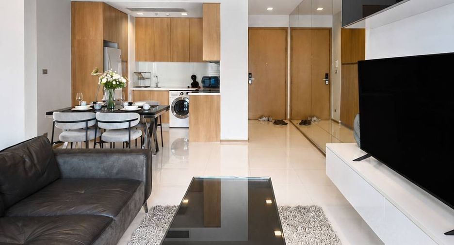 À vendre 2 chambres condo à Khlong Toei, Bangkok