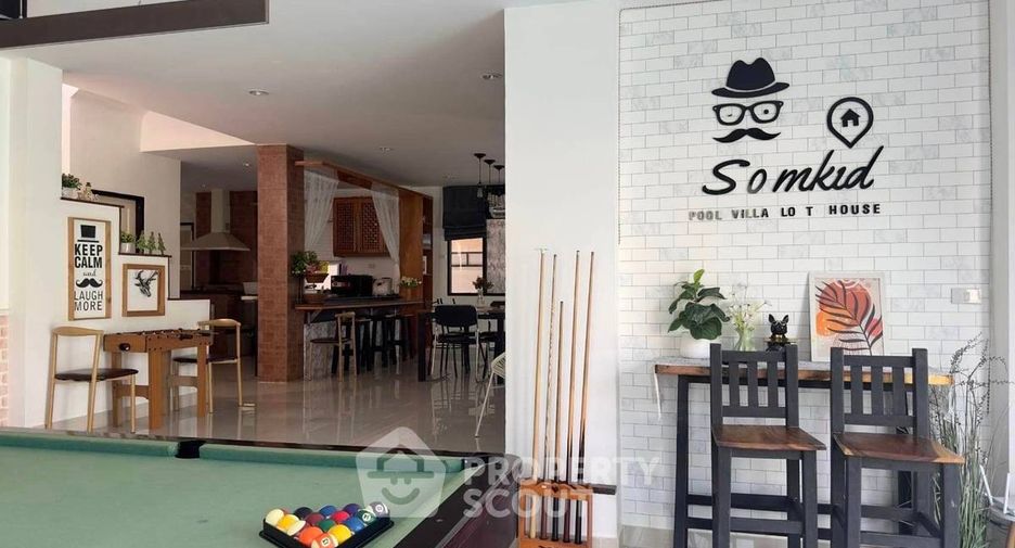 For rent そして for sale 4 ベッドルーム house in Jomtien, Pattaya