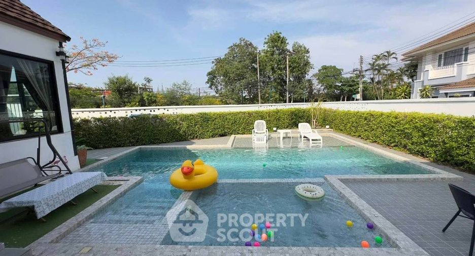For rent そして for sale 4 ベッドルーム house in Jomtien, Pattaya