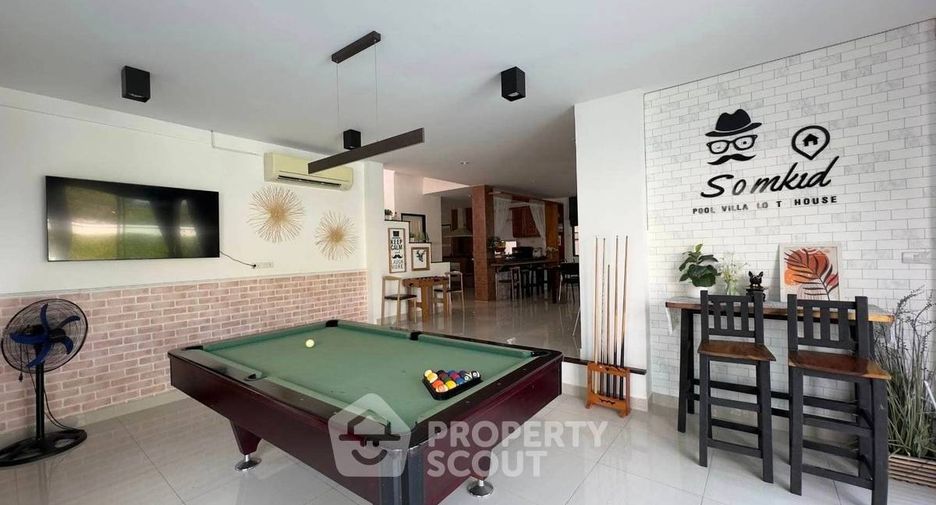 For rent そして for sale 4 ベッドルーム house in Jomtien, Pattaya