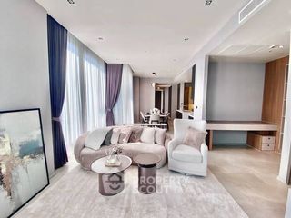 For sale 3 ベッドルーム condo in Khlong Toei, Bangkok