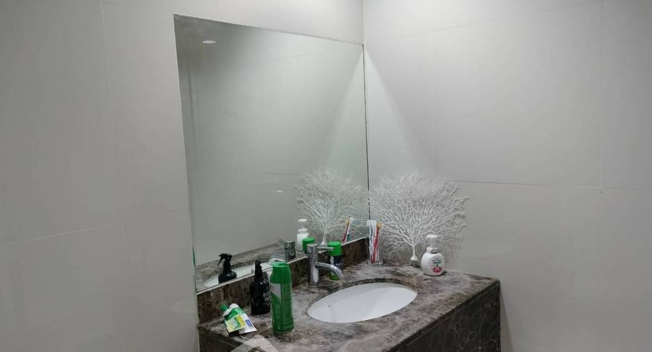 For rent 1 bed condo in Bang Rak, Bangkok