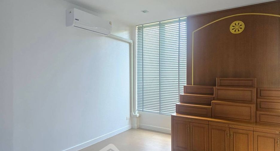 For rent 3 bedrooms house in Suan Luang, Bangkok