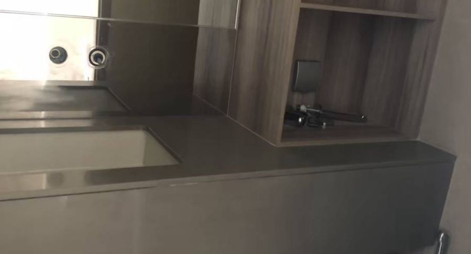 Condo en alquiler de 1 habitaciones en Watthana, Bangkok