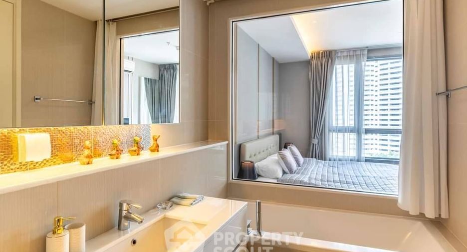 For rent 2 bedrooms condo in Watthana, Bangkok