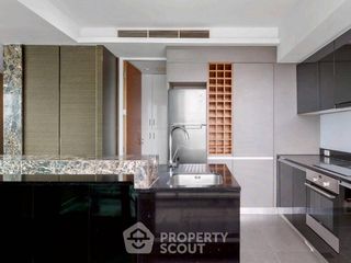 Condo en alquiler de 4 habitaciones en Sathon, Bangkok