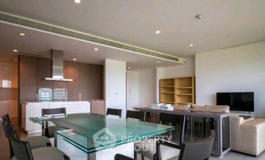 For rent 3 bedrooms condo 