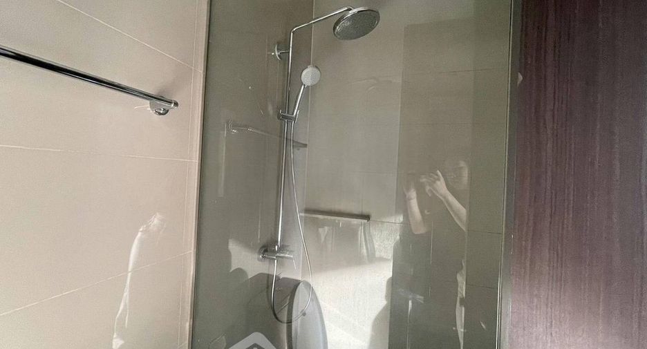 Condo en alquiler y en venta de 2 habitaciones en Khlong Toei, Bangkok
