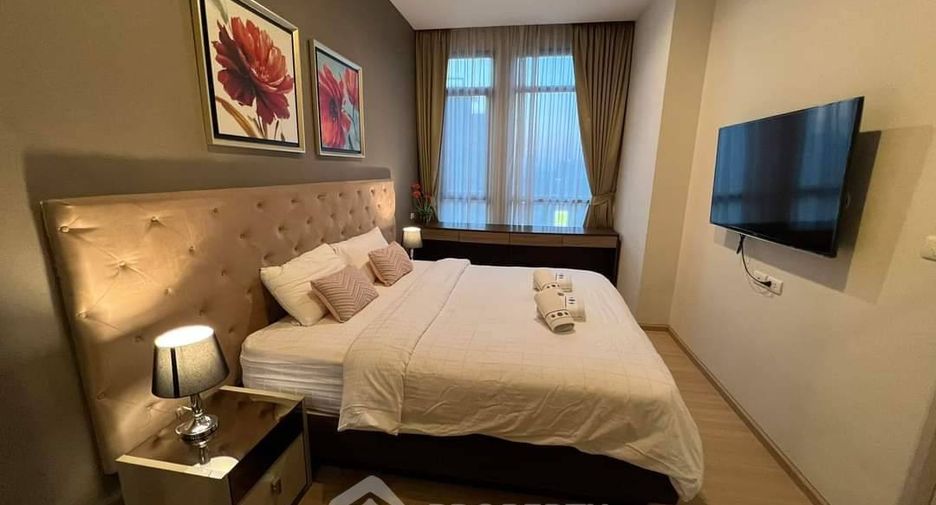 For rent 2 bedrooms condo in Watthana, Bangkok