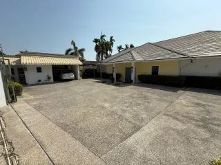 Villa en venta de 4 habitaciones en Hua Hin, Prachuap Khiri Khan