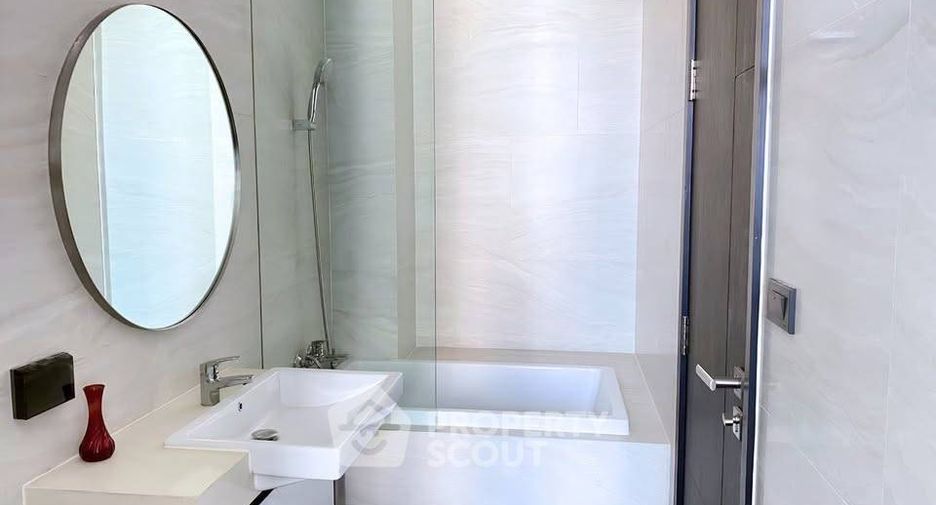 For rent 1 bed condo in Watthana, Bangkok