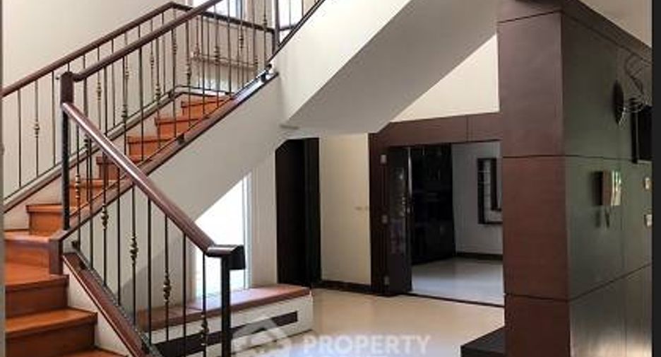 À vendre 4 chambres maison à Khan Na Yao, Bangkok