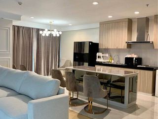 For sale 3 ベッドルーム condo in Khlong Toei, Bangkok
