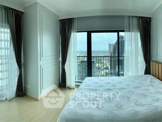 For sale 3 ベッドルーム condo in Khlong Toei, Bangkok