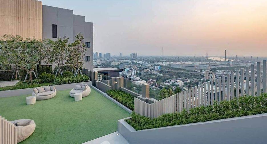 For sale 2 bedrooms condo in Phra Khanong, Bangkok