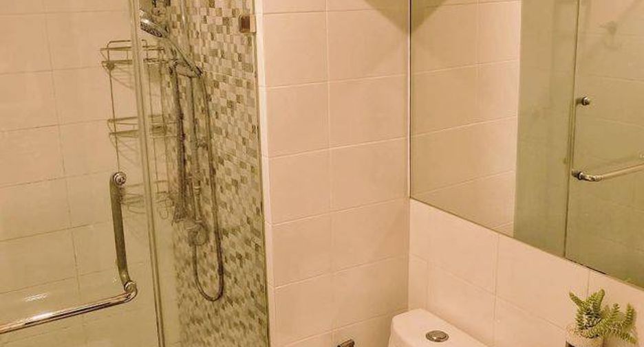 Condo en venta de 2 habitaciones en Bang Na, Bangkok
