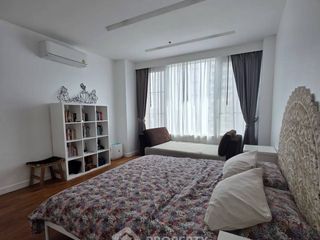For sale 3 ベッドルーム condo in Khlong Toei, Bangkok
