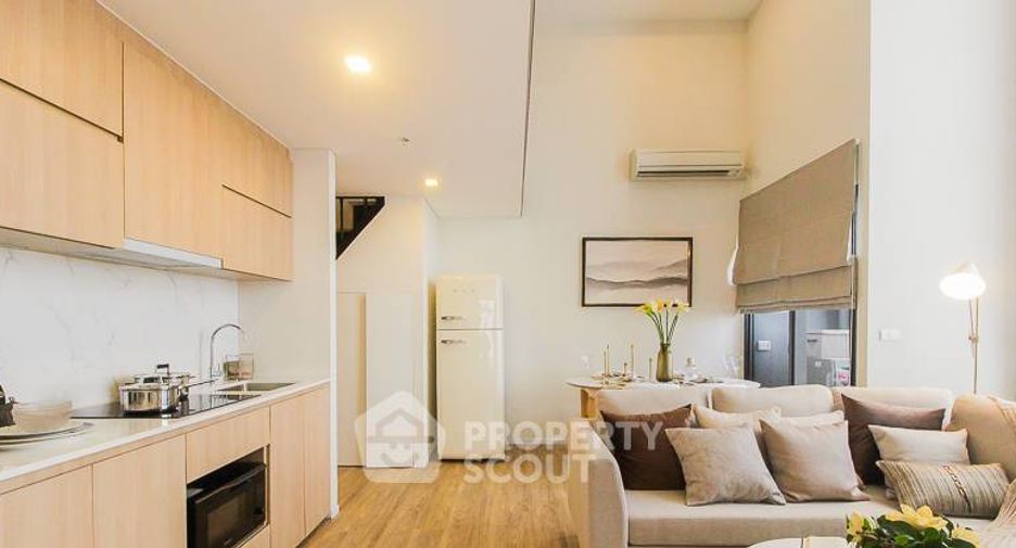 For sale 6 bedrooms condo in Khlong Toei, Bangkok