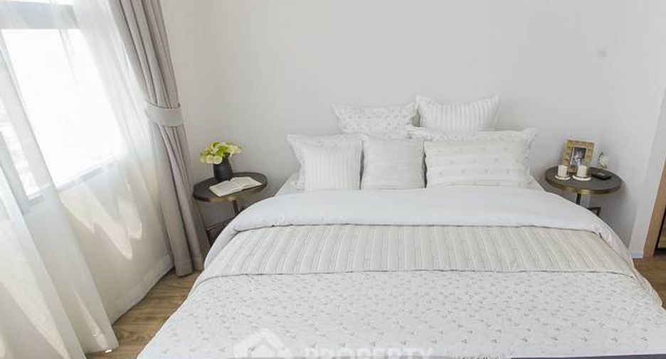 For sale 6 bedrooms condo in Khlong Toei, Bangkok